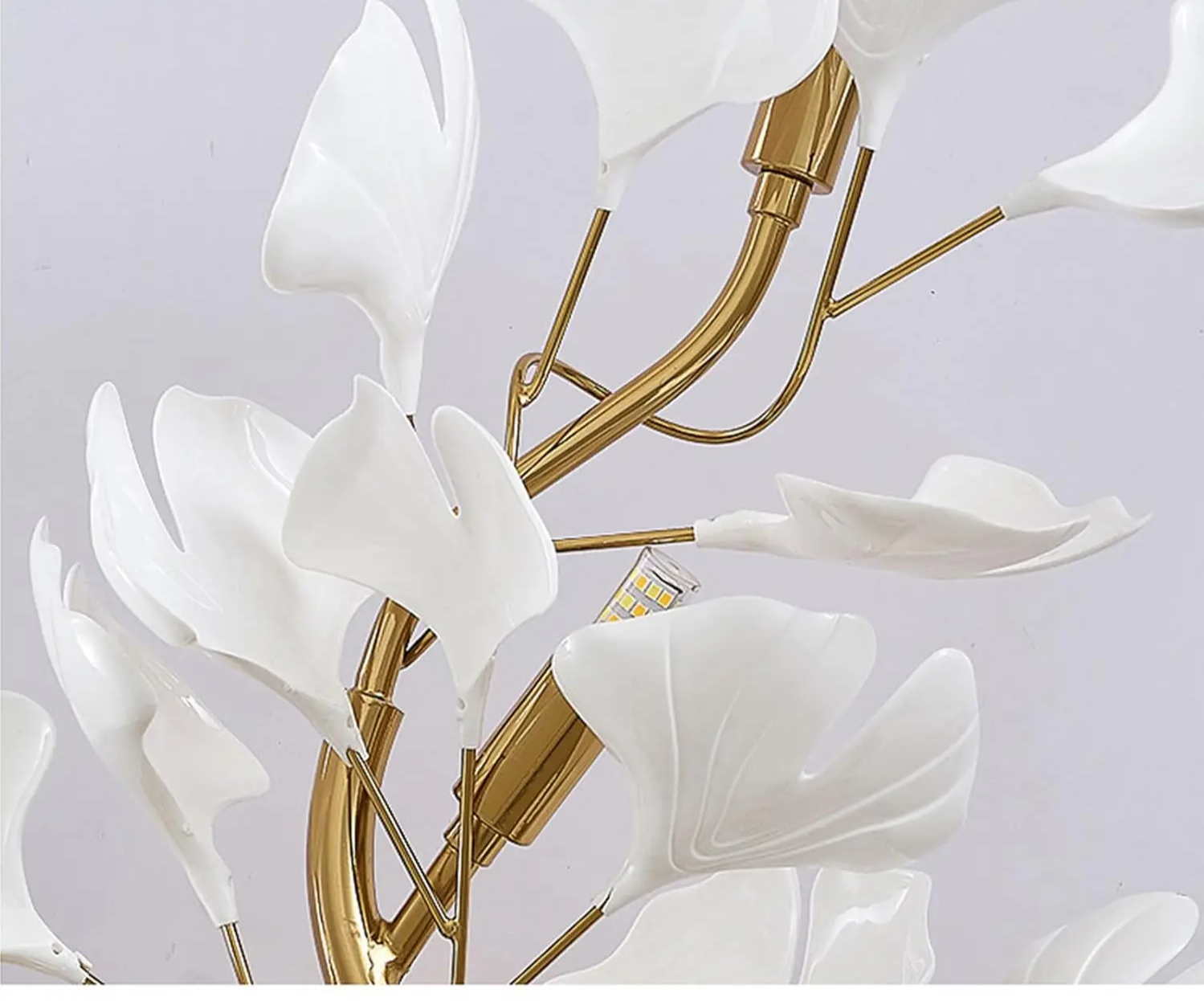 GinkgoLume Nordic Wall Lamp – Minimalist LED Bedside Lamp with Ginkgo Leaf Design