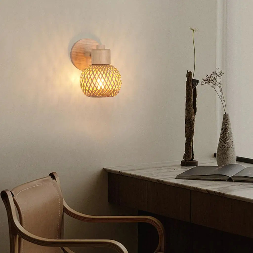 BambuZen Retro Japanese Bamboo Wall Lamp – Natural Rattan Mood Lighting