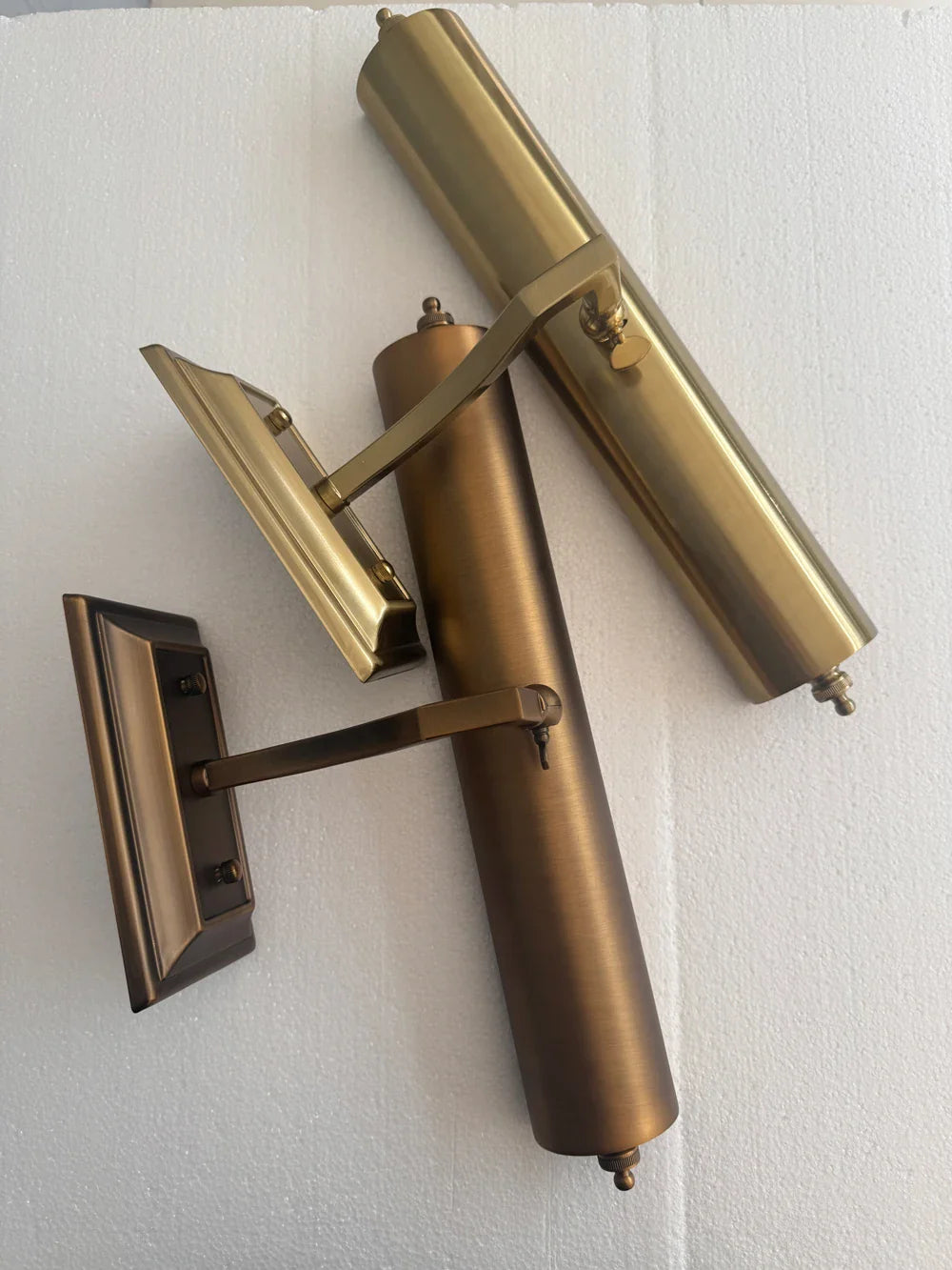 ReflektiLux Retro LED Mirror Wall Lamp