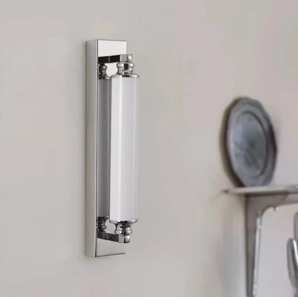 BauhausLinea Modern Wall Lamp