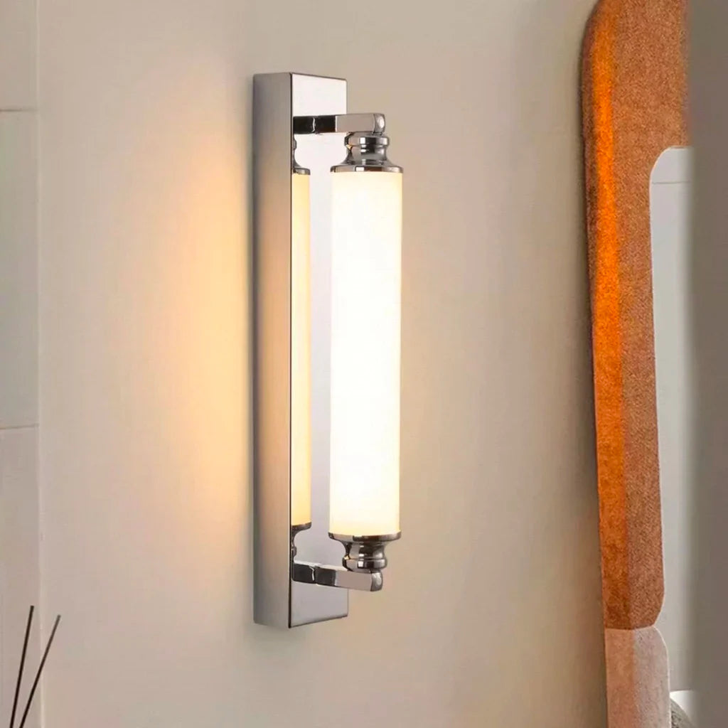 BauhausLinea Modern Wall Lamp