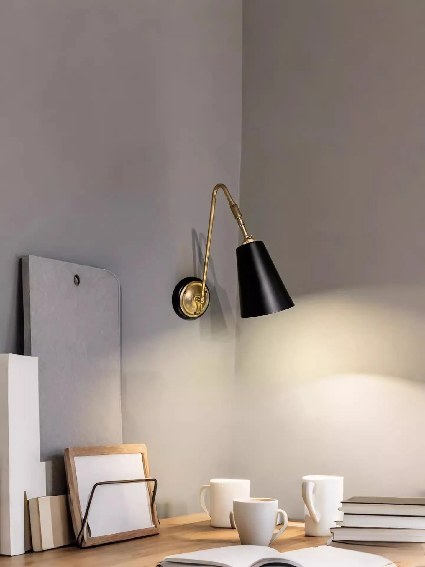 Auréno Retro Brass Wall Lamp
