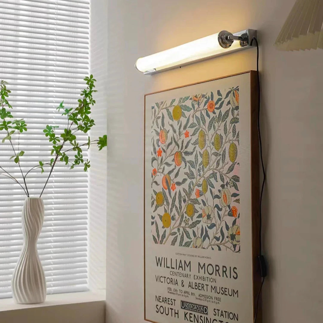BauhausLinea Modern Wall Lamp
