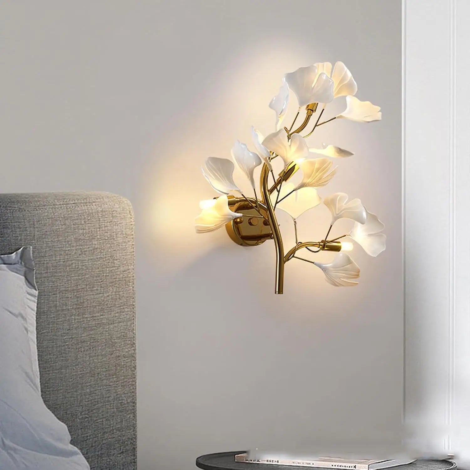 GinkgoLume Nordic Wall Lamp – Minimalist LED Bedside Lamp with Ginkgo Leaf Design